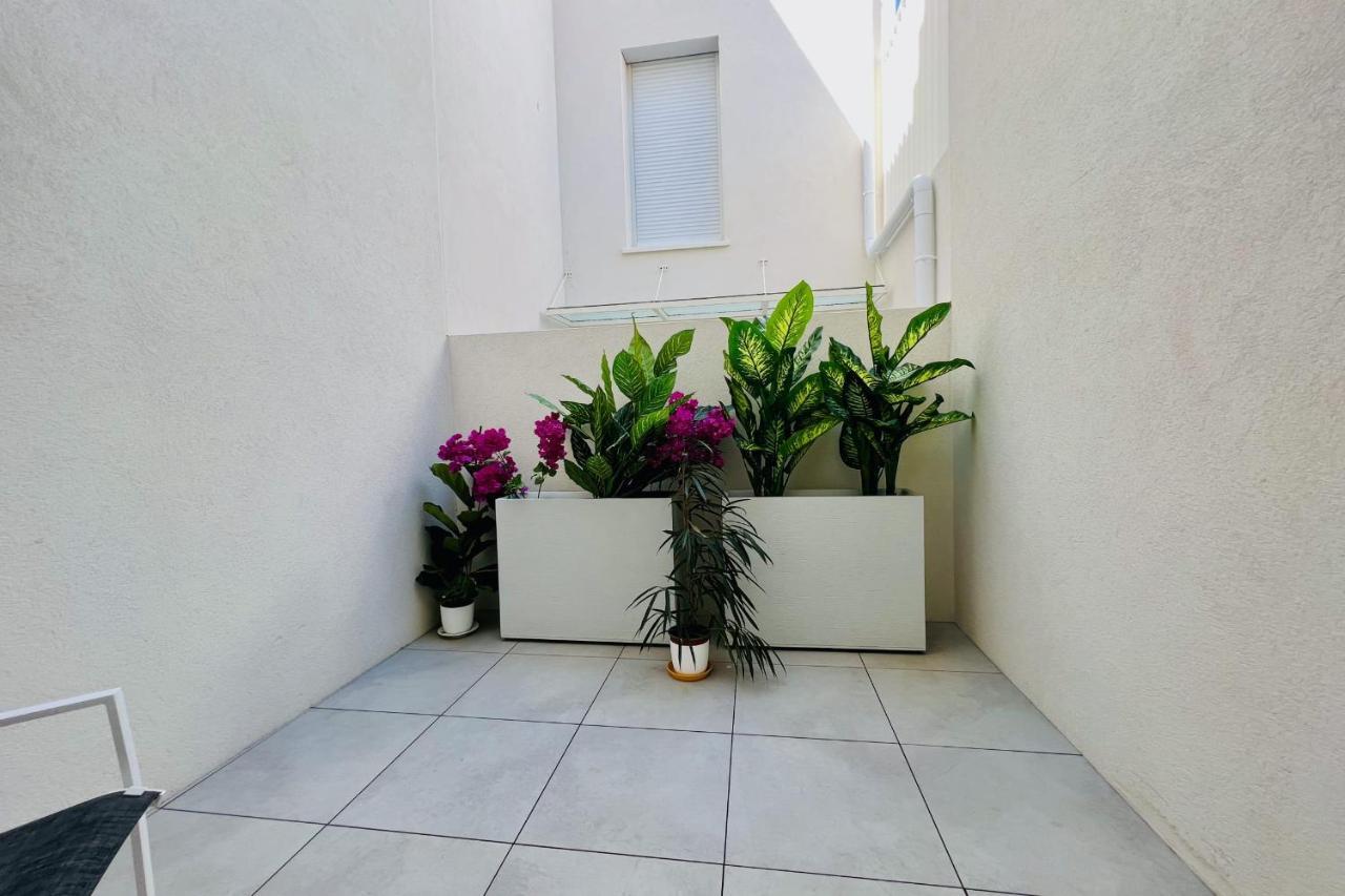Villa Marie 1 - Superbe Appartement Climatise 2 Chambres Vue Mer لو غراو دو روا المظهر الخارجي الصورة
