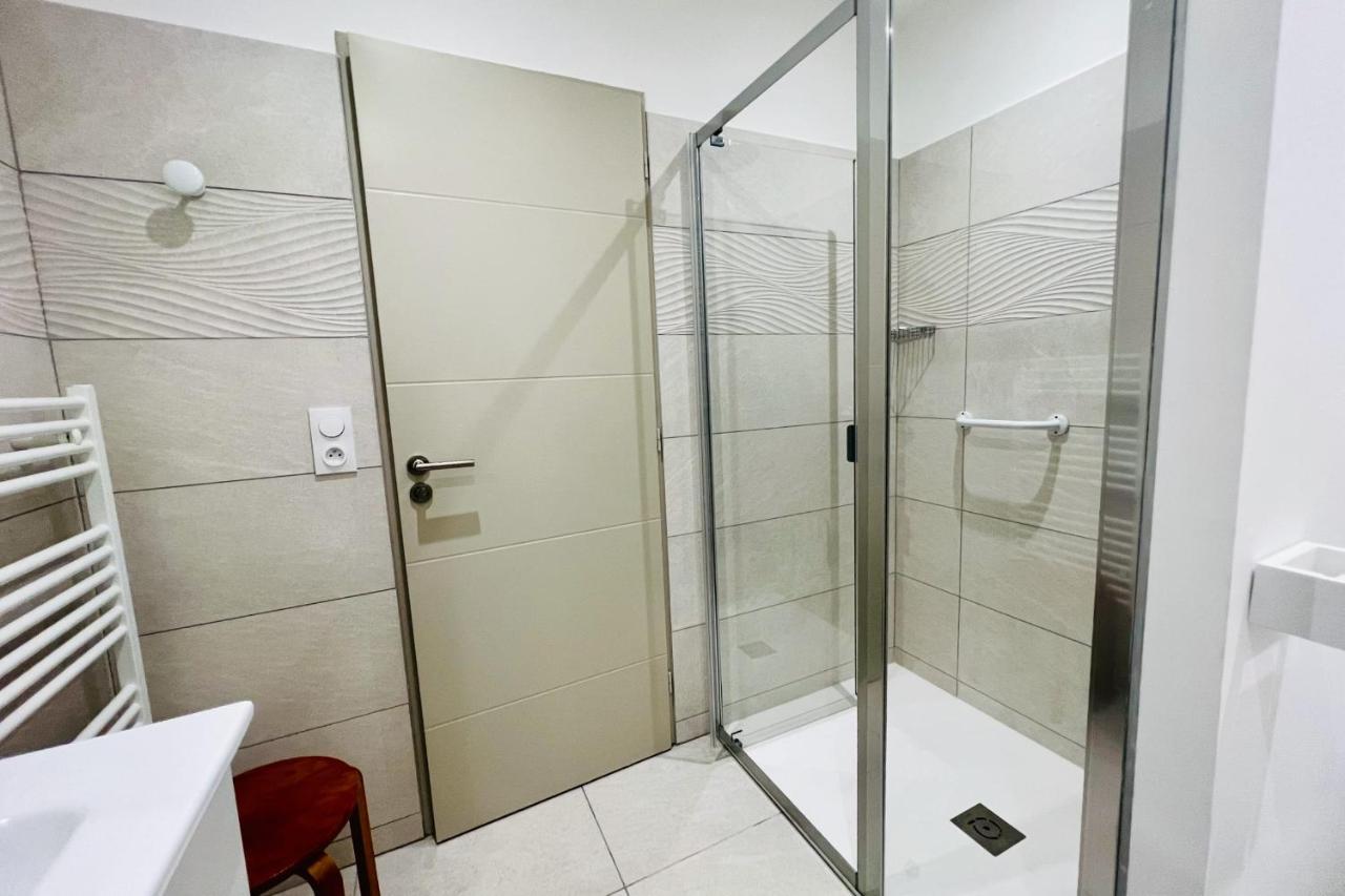 Villa Marie 1 - Superbe Appartement Climatise 2 Chambres Vue Mer لو غراو دو روا المظهر الخارجي الصورة